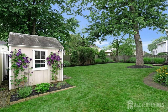 117 Osceola Ave, Middlesex, NJ 08846 - fenced backyard featuring a storage shed