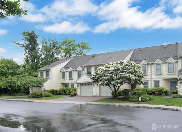 52 Fair Acres Ct, South Brunswick, NJ 08540 - multi unit property with asphalt driveway and an attached garage
