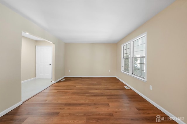 15 Betsy Ross Dr Unit B, Monroe, NJ 08831 - unfurnished room featuring wood finished floors