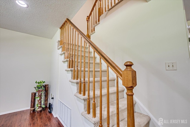 900 Thomas Ave, North Brunswick, NJ 08902 - photo 17