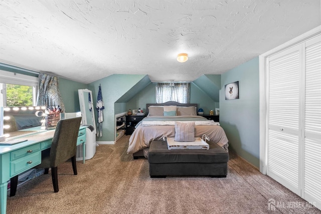 11 Stockton Rd, New Brunswick, NJ 08901 - carpeted bedroom with a textured ceiling and a desk
