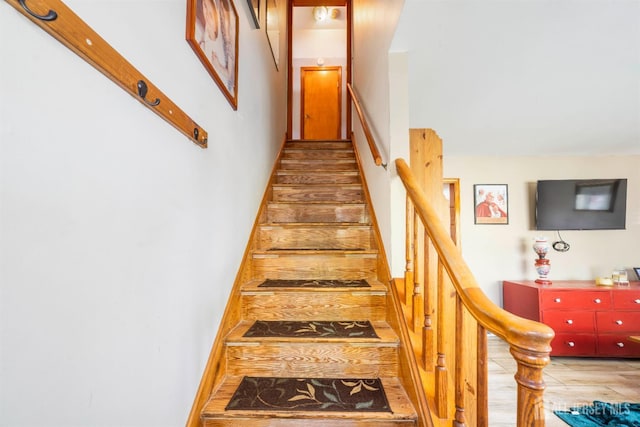 86 Lawrence St, Fords, NJ 08863 - stairway with wood finished floors