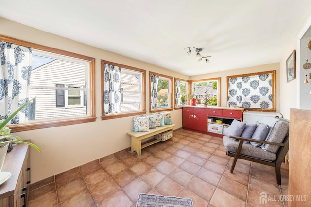 86 Lawrence St, Fords, NJ 08863 - sunroom / solarium with healthy amount of natural light