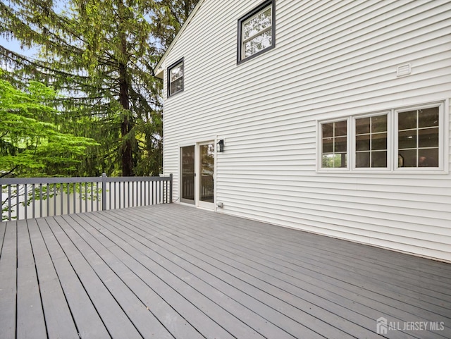 8 S Surrey Ln, East Brunswick, NJ 08816 - view of deck