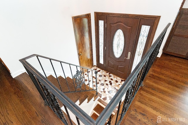 28 Beechwood Ave, Edison, NJ 08837 - entrance foyer with wood finished floors and baseboards