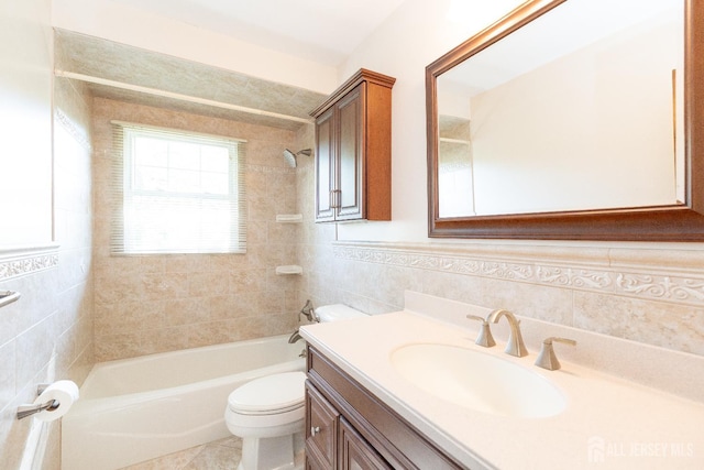 28 Beechwood Ave, Edison, NJ 08837 - bathroom featuring tile walls, toilet, vanity, and bathing tub / shower combination