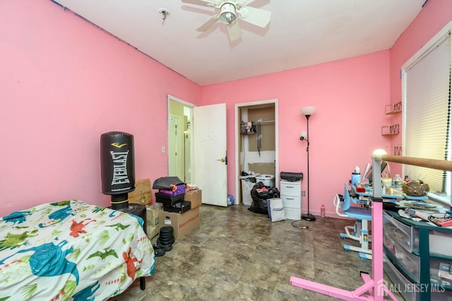 bedroom featuring ceiling fan