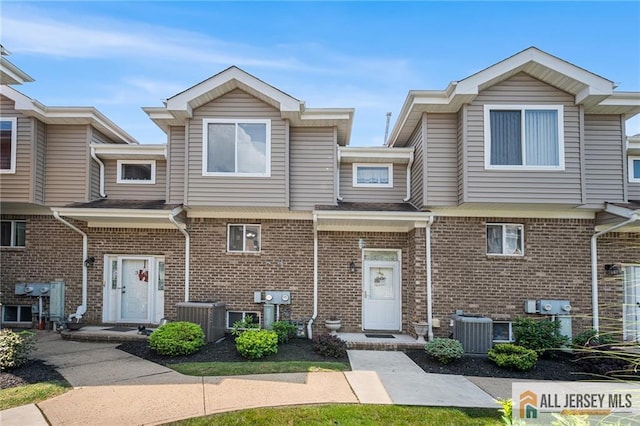 38 Marina View Dr Unit 38, Sewaren, NJ 07077 - photo 1