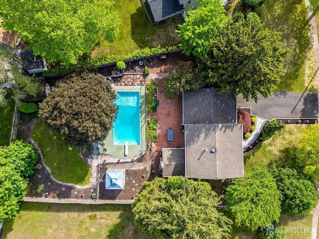 bird's eye view of a pool area