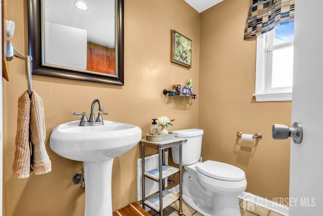 14 Academic Rd, East Brunswick, NJ 08816 - bathroom with toilet and a sink