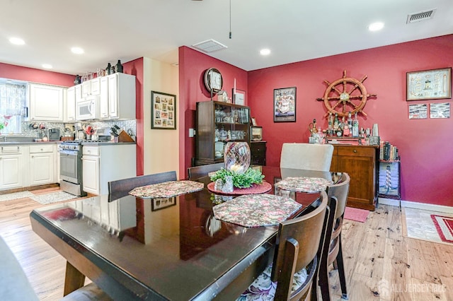 312 Bunnell Pl, Lacey, NJ 08731 - dining space with light wood-type flooring, recessed lighting, and baseboards