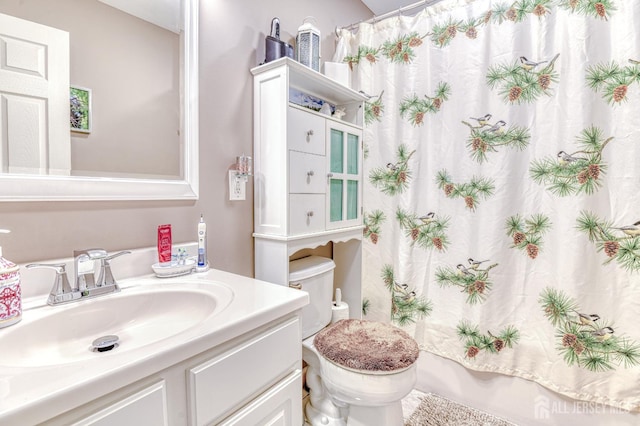 312 Bunnell Pl, Lacey, NJ 08731 - bathroom with toilet, vanity, and shower / bath combo with shower curtain