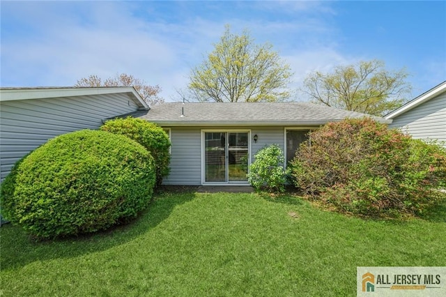 159 Pitman Rd Unit C, Monroe, NJ 08831 - back of house with a lawn