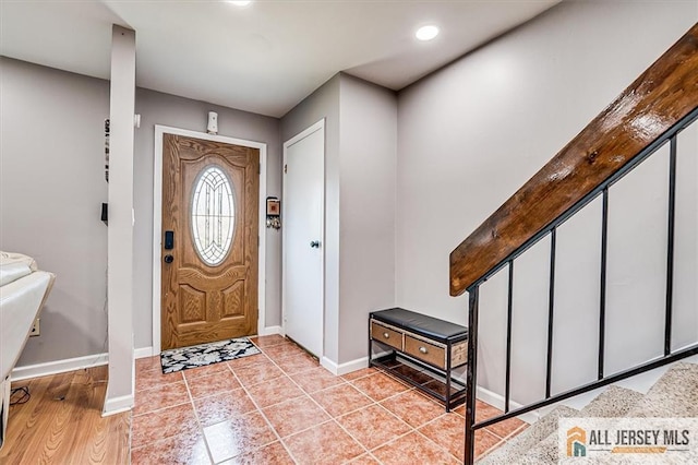 907 Maple Hill Dr Unit 907, Woodbridge Proper, NJ 07095 - entrance foyer featuring baseboards