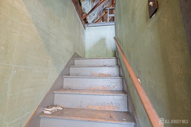 183 State St, Perth Amboy, NJ 08861 - view of staircase