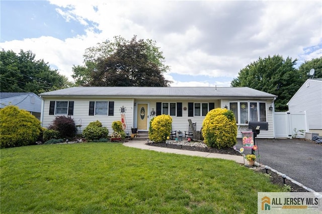 7 Cornell Rd, Old Bridge, NJ 08859 - single story home with a front yard and entry steps
