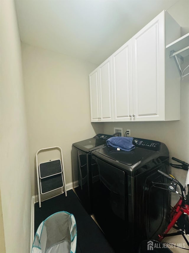 12 Gables Way, Monroe, NJ 08831 - laundry room featuring cabinet space, independent washer and dryer, and baseboards