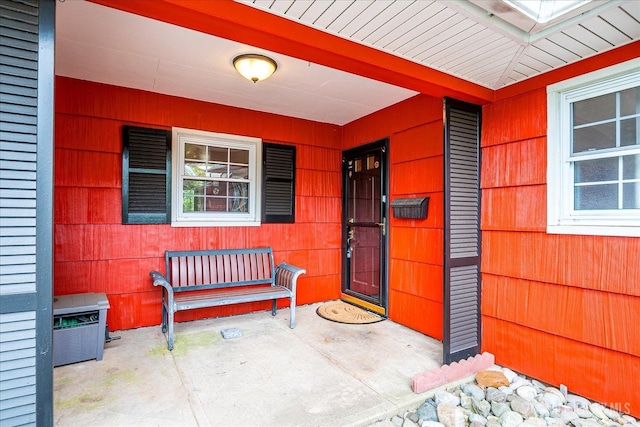 27 Landry Rd, Franklin Twsp, NJ 08873 - property entrance featuring a porch