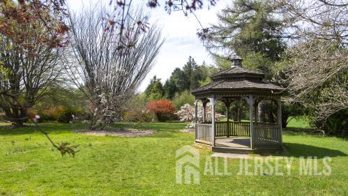 14 Handy St, New Brunswick, NJ 08901 - photo 25