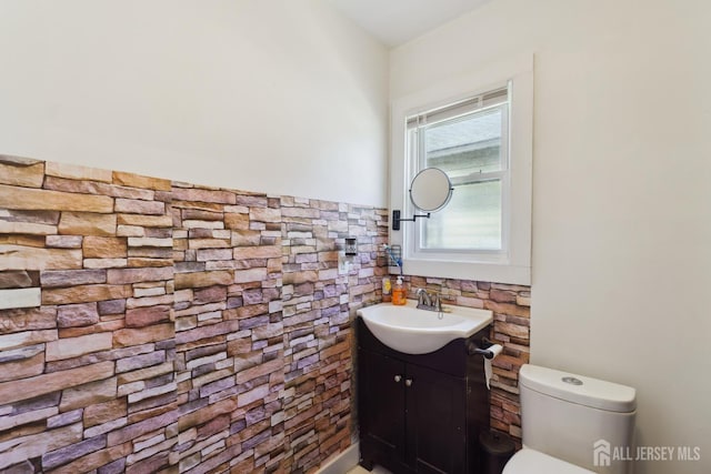 373 Rushmore Ave, Piscataway, NJ 08854 - half bath featuring vanity and toilet