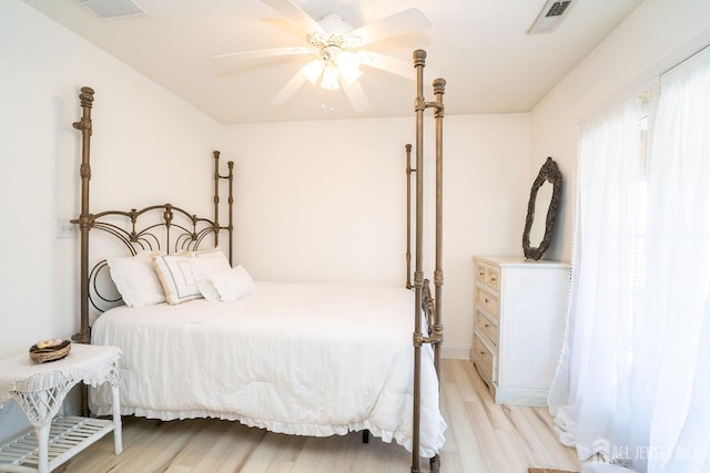 105 Recklesstown Way, Chesterfield, NJ 08515 - bedroom featuring ceiling fan, visible vents, and light wood finished floors