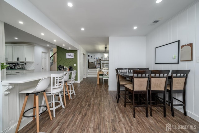 18 Chipper Dr, South Brunswick, NJ 08824 - dining area featuring dark wood finished floors and recessed lighting
