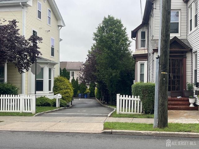 161 George St, New Brunswick, NJ 08901 - view of side of property