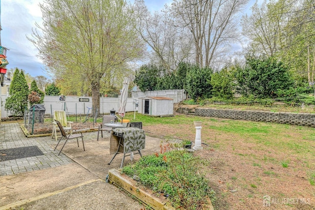 14 Bradford Rd, East Brunswick, NJ 08816 - view of yard with a patio