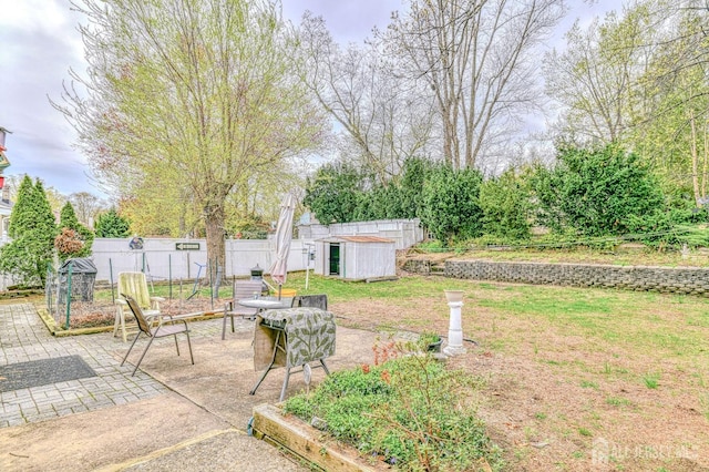 14 Bradford Rd, East Brunswick, NJ 08816 - view of yard with a patio area
