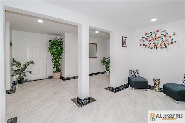 workout area featuring recessed lighting, visible vents, and baseboards