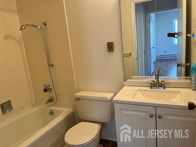 406 Oxford Ln Unit O, Monroe, NJ 08831 - full bath featuring a baseboard radiator, toilet, vanity, and  shower combination