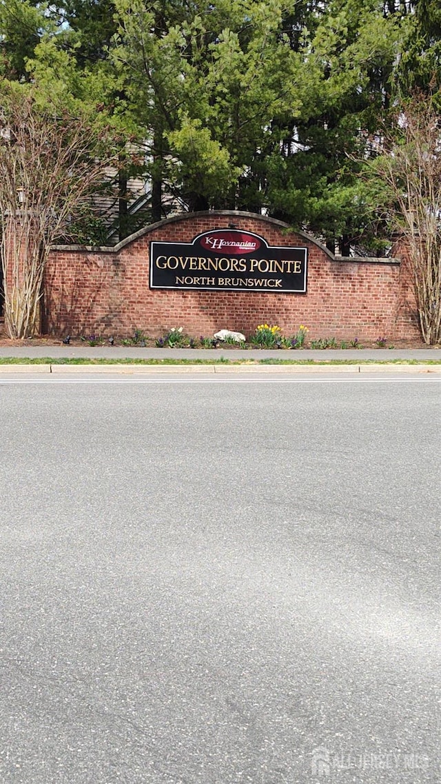 90 Clay St, North Brunswick, NJ 08902 - view of community sign