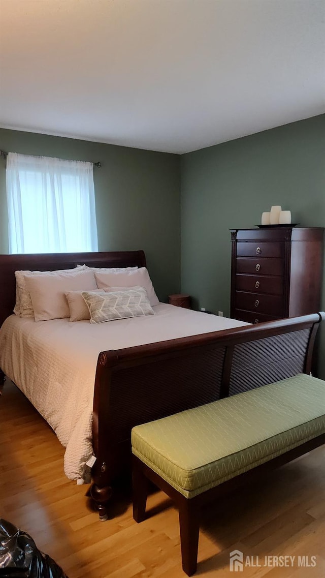 90 Clay St, North Brunswick, NJ 08902 - bedroom with wood finished floors