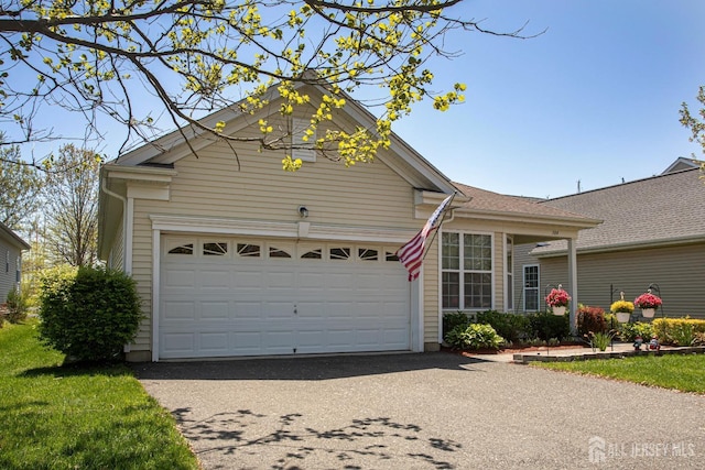 104 Prusakowski Blvd, Sayreville, NJ 08859 - single story home featuring driveway and a garage