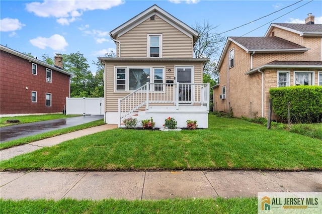 556 S Ave, Dunellen, NJ 08812 - view of front facade with driveway