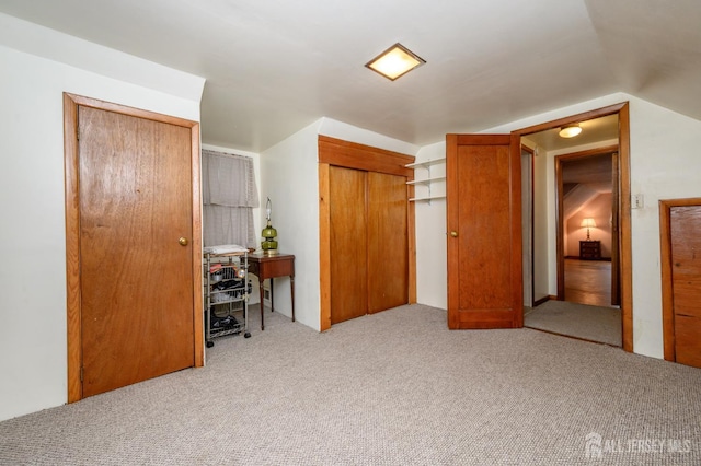 958 Apgar Ter, Rahway, NJ 07065 - carpeted bedroom featuring vaulted ceiling and an office area
