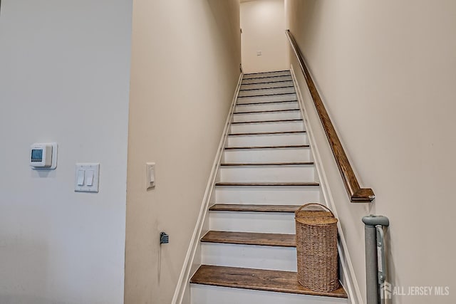 224 Park Ln, Dunellen, NJ 08812 - view of staircase