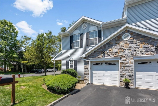 24 Hanna Ln, Old Bridge, NJ 08879