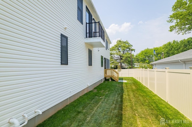 9 Links Dr, Edison, NJ 08820 - view of side of property with a balcony
