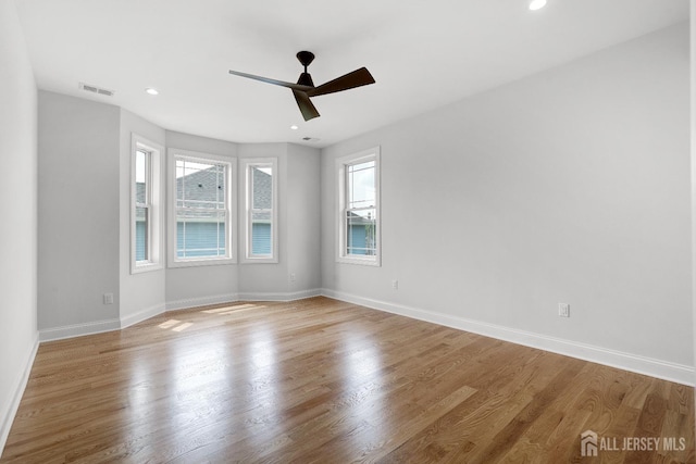 9 Links Dr, Edison, NJ 08820 - spare room featuring wood finished floors, ceiling fan, and recessed lighting