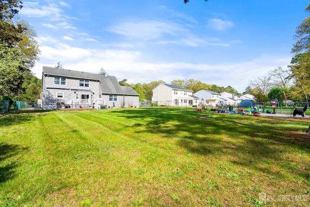 242 Green St, Old Bridge, NJ 08857 - view of yard