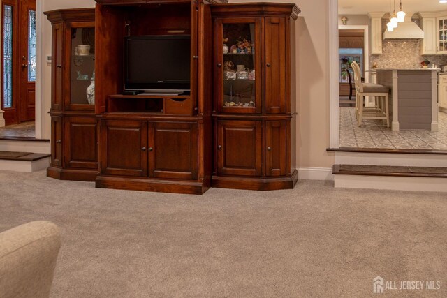 20 Wedgewood Ct, East Brunswick, NJ 08816 - living room with carpet and baseboards