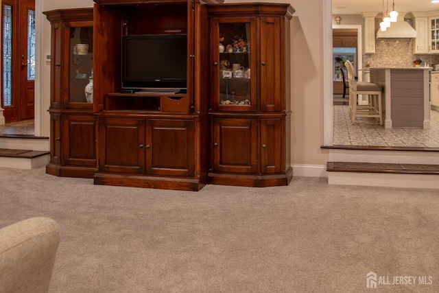 20 Wedgewood Ct, East Brunswick, NJ 08816 - living area with carpet and baseboards