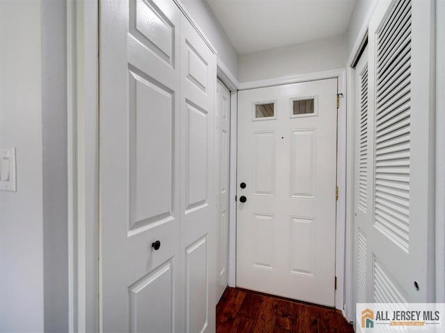 105 Longfield Ct Unit 105, East Brunswick, NJ 08816 - entryway with dark wood-style flooring