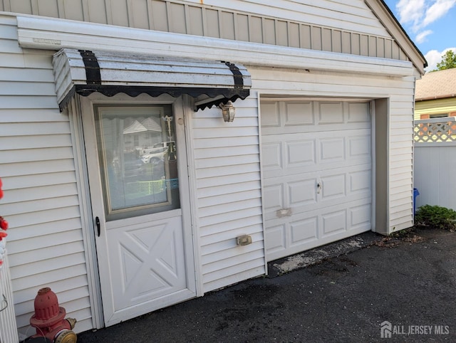 33 Cypress St, Carteret, NJ 07008 - view of garage