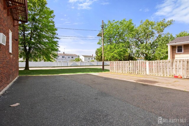 11 Pekola Ter, Carteret, NJ 07008 - photo 34