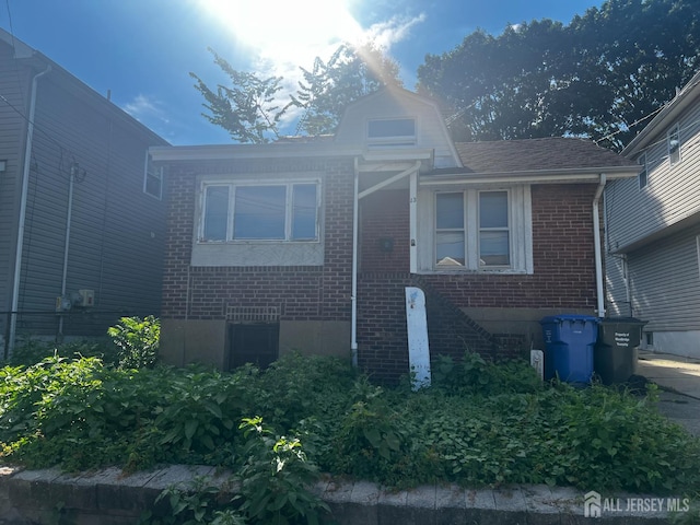 13 Ling St, Fords, NJ 08863 - view of front of property featuring brick siding