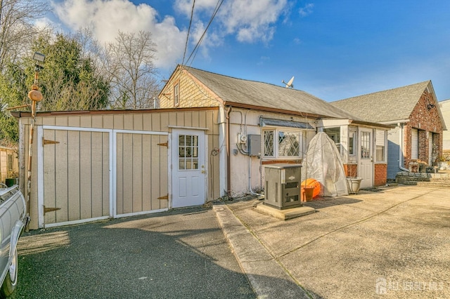 view of outbuilding