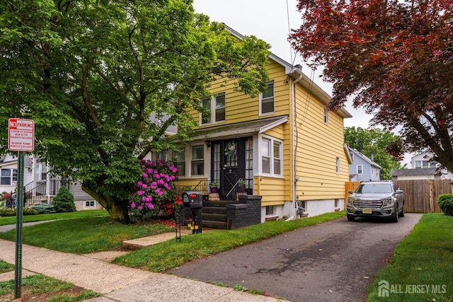 11 Jean Ct, Woodbridge Proper, NJ 07095 - view of front of home with asphalt driveway