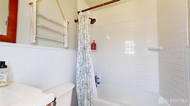 68 Applegate Ave, Monroe, NJ 08831 - full bathroom with a wainscoted wall, shower / bath combination with curtain, and toilet